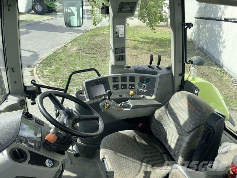 CLAAS AXION 820 CMATIC **RTK** Tracteur
