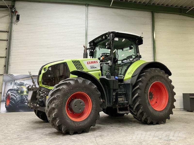CLAAS AXION 830 الجرارات