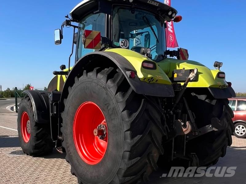 CLAAS Axion 830 Traktörler