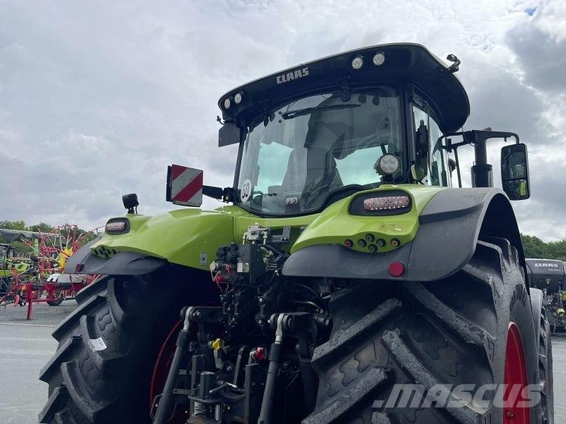 CLAAS AXION 830 CMATIC CEBIS الجرارات
