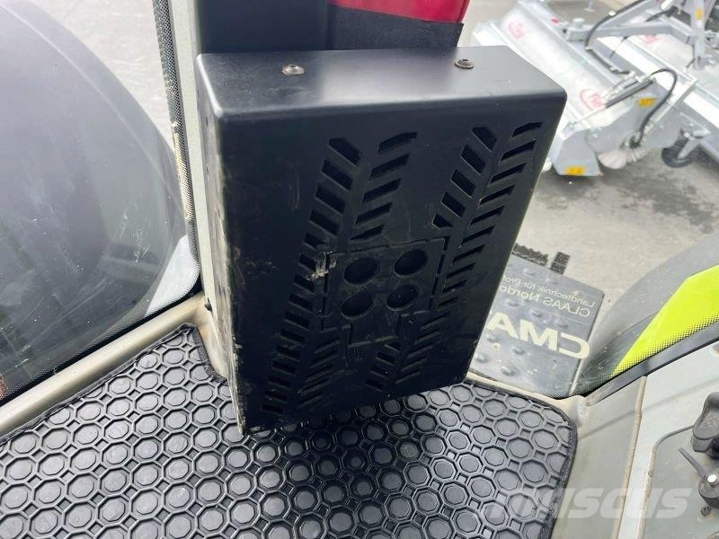 CLAAS AXION 830 CMATIC CEBIS الجرارات