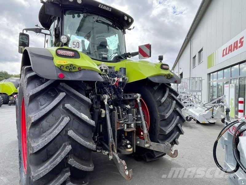 CLAAS AXION 830 CMATIC CEBIS الجرارات