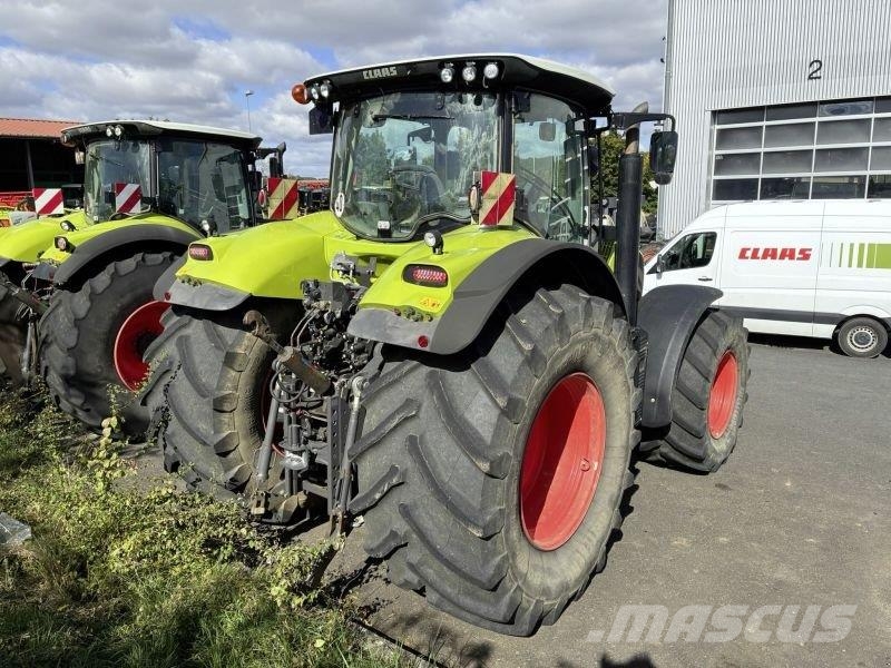 CLAAS AXION 850 CEBIS Tractoren