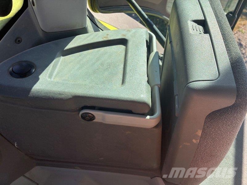 CLAAS Axion 870 CMATIC RTK Traktorok