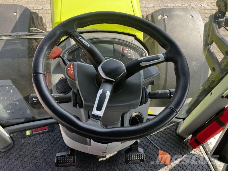 CLAAS AXION 870 CMATIC - STAGE V CE Tractoren