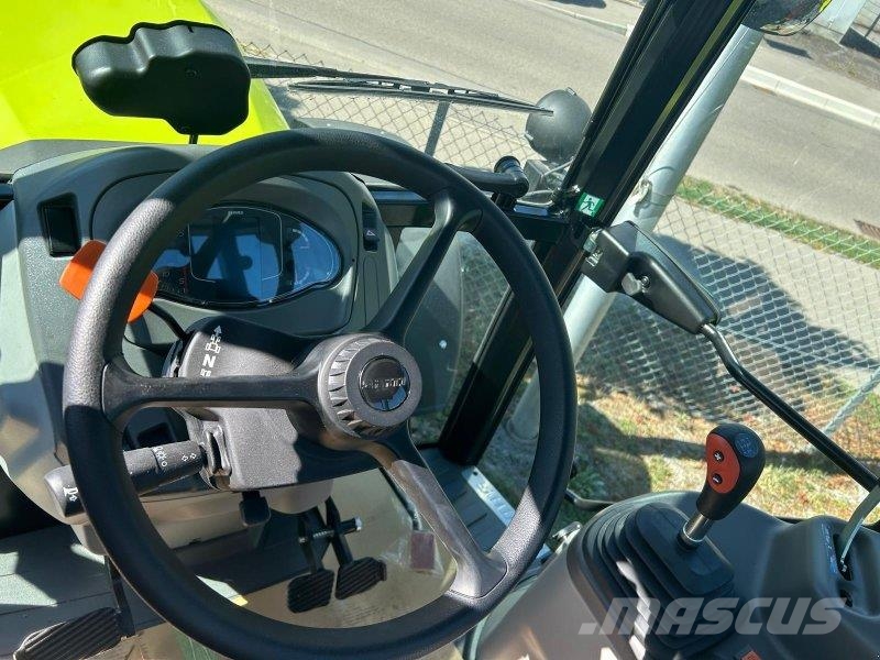 CLAAS Axos 2.105 Advanced Tractoren