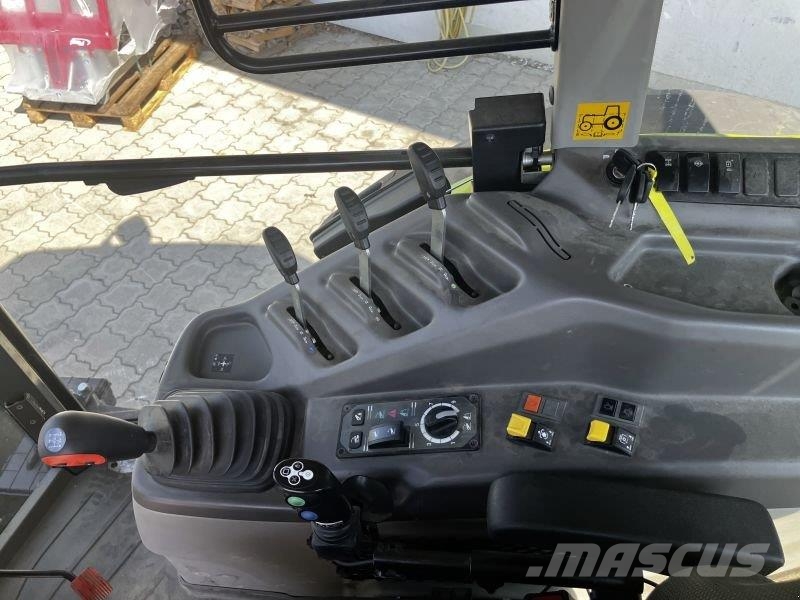 CLAAS AXOS 3.120 트랙터