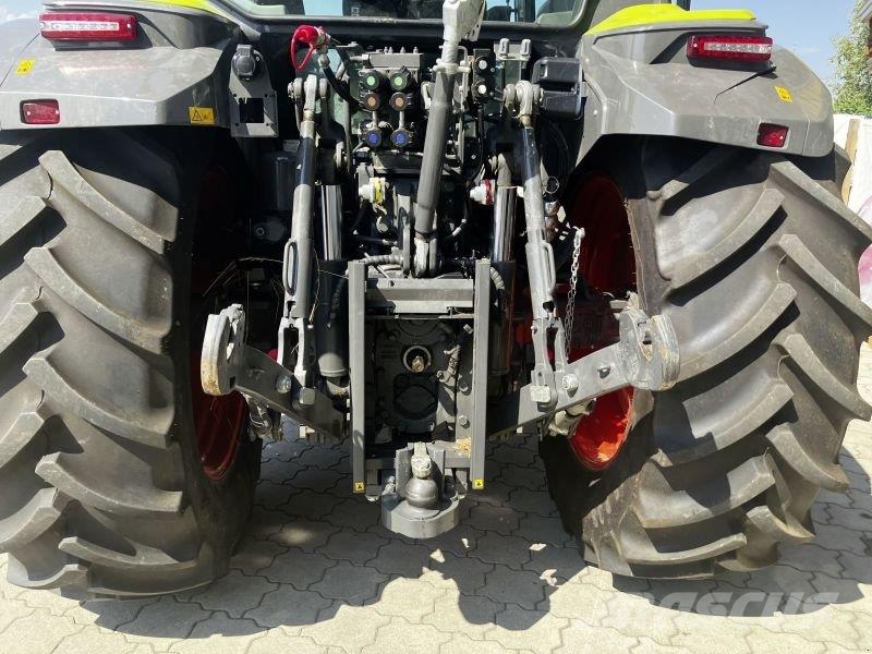CLAAS AXOS 3.120 트랙터