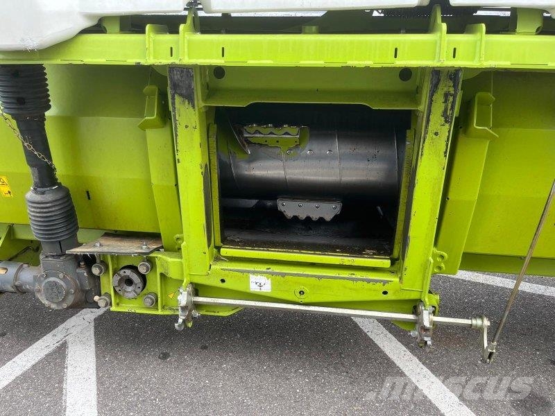 CLAAS Direct Disc 600 ملحقات ماكينات القش والعلف