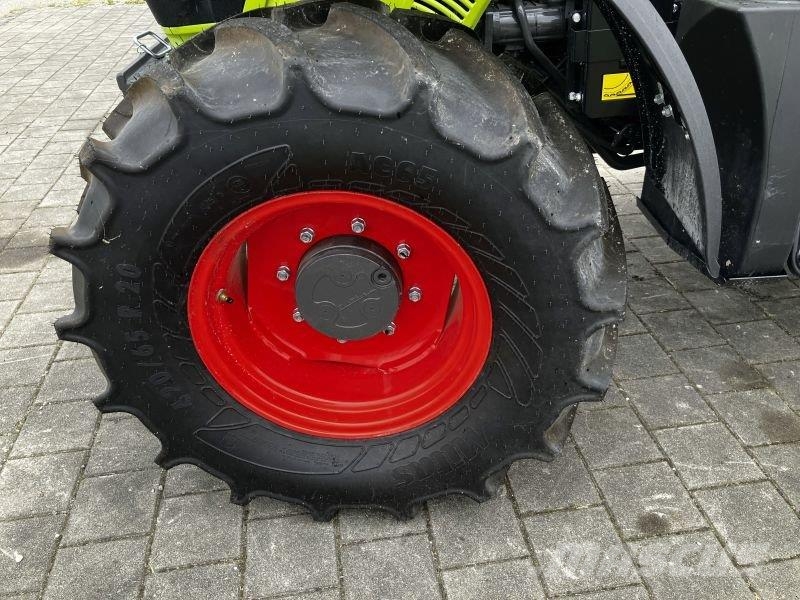 CLAAS ELIOS 2.75 TREND 트랙터