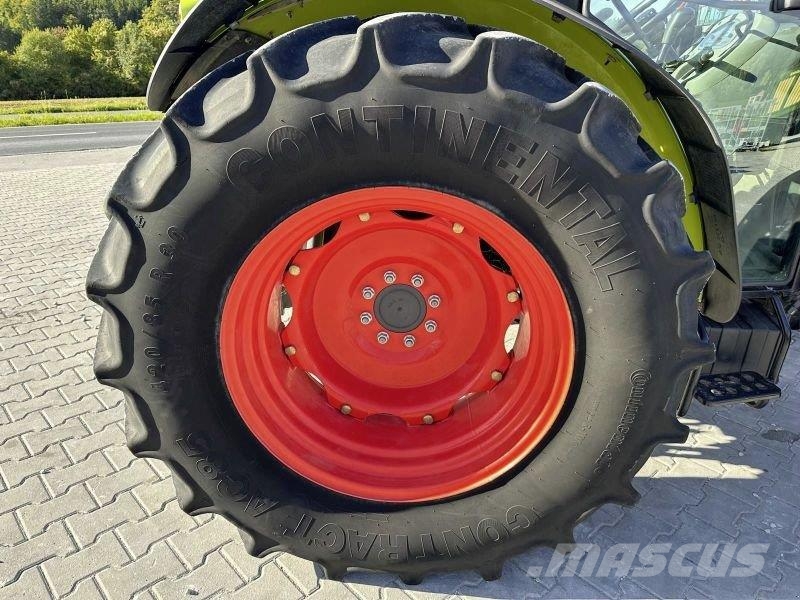 CLAAS ELIOS 210 mit FKH u. FZW Traktoren