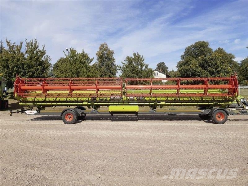 CLAAS GEBR MÄHDRESCHER LEXION 8700TT Leikkuupuimurit