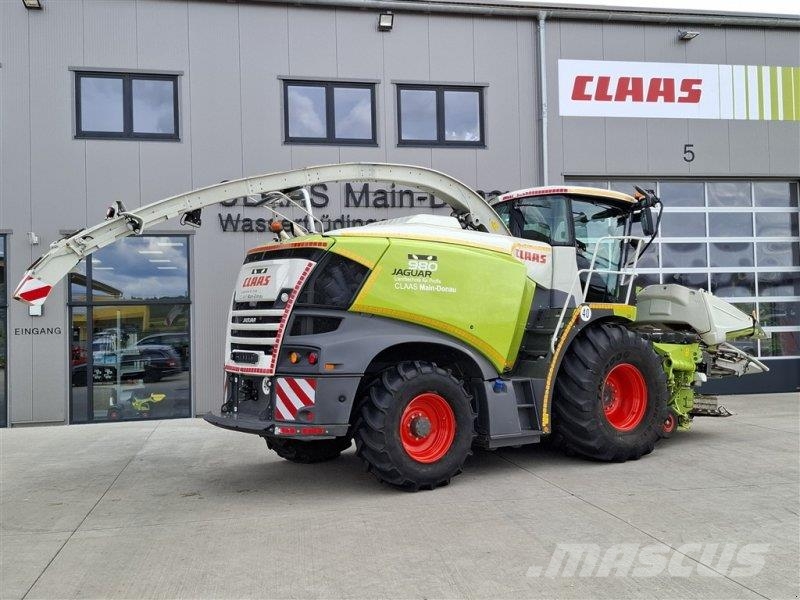 CLAAS Jaguar 980 + Orbis 900 Forage harvesters