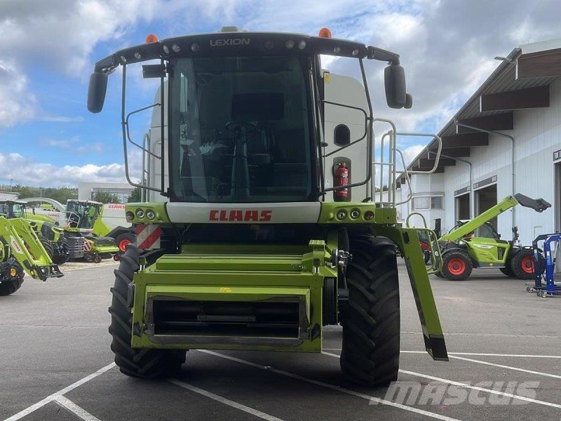 CLAAS Lexion 660 Moissonneuse batteuse