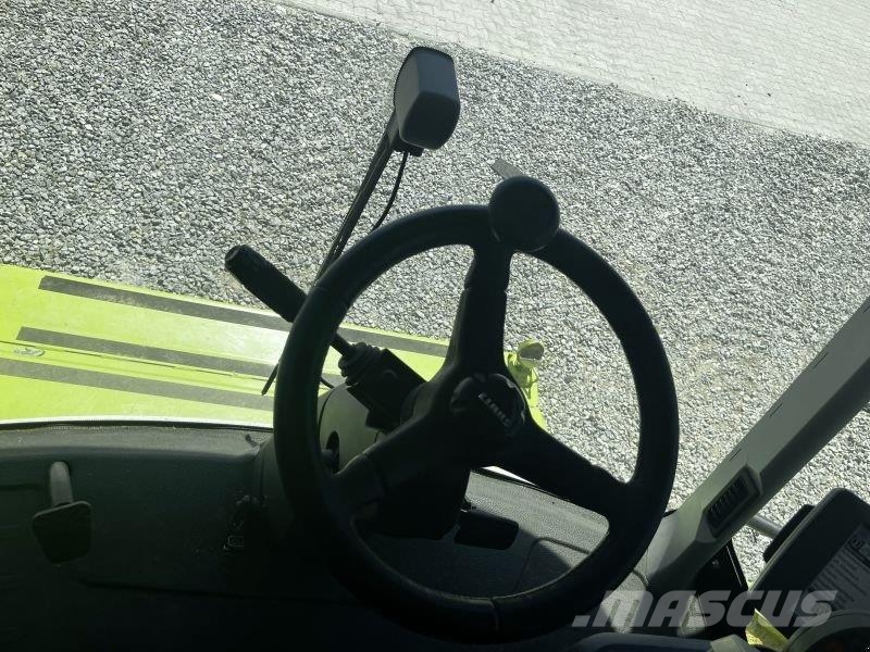 CLAAS LEXION 670 + VARIO 750 Mietitrebbiatrici