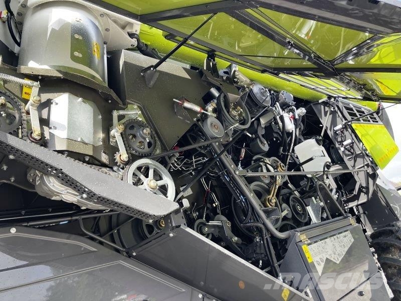 CLAAS LEXION 7600 TERRA TRAC Kombajni