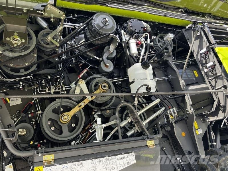 CLAAS LEXION 7600 TERRA TRAC Kombajni