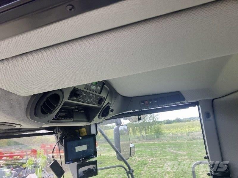 CLAAS LEXION 8700 TT Mähdrescher