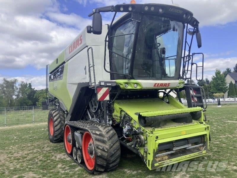 CLAAS LEXION 8700 TT Mähdrescher