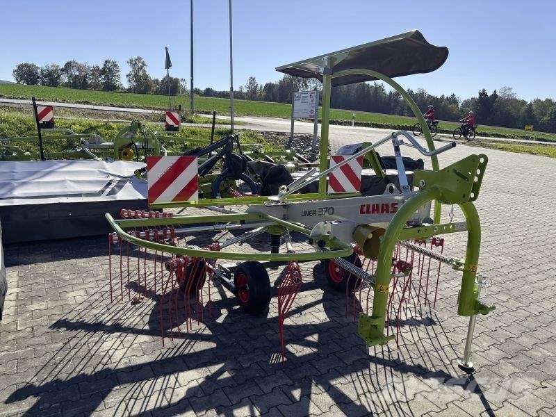 CLAAS LINER 370 TANDEM Schwader