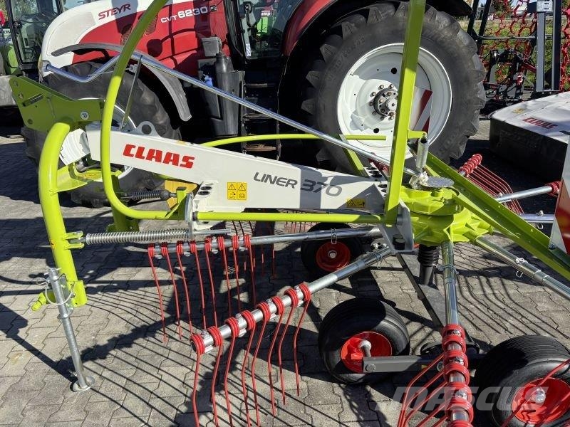 CLAAS LINER 370 TANDEM Schwader