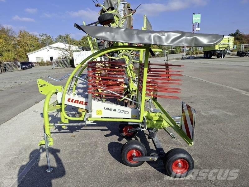 CLAAS LINER 370 TANDEM 4. Zinken Rendforgatók
