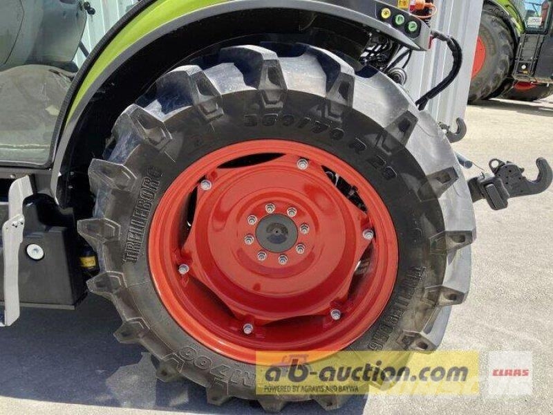 CLAAS NEXOS 240 S ADVANCED Τρακτέρ