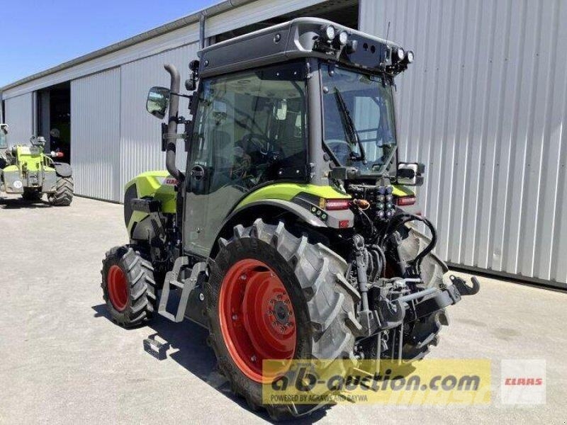 CLAAS NEXOS 240 S ADVANCED Τρακτέρ