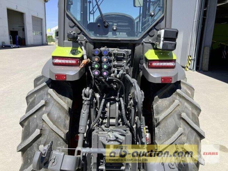 CLAAS NEXOS 240 S ADVANCED Τρακτέρ