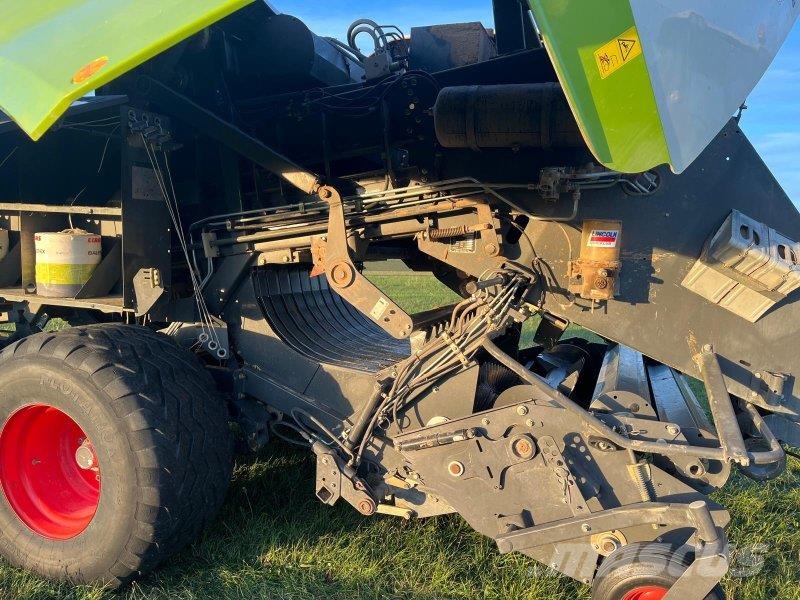 CLAAS Quadrant 3200 RC Quaderpressen
