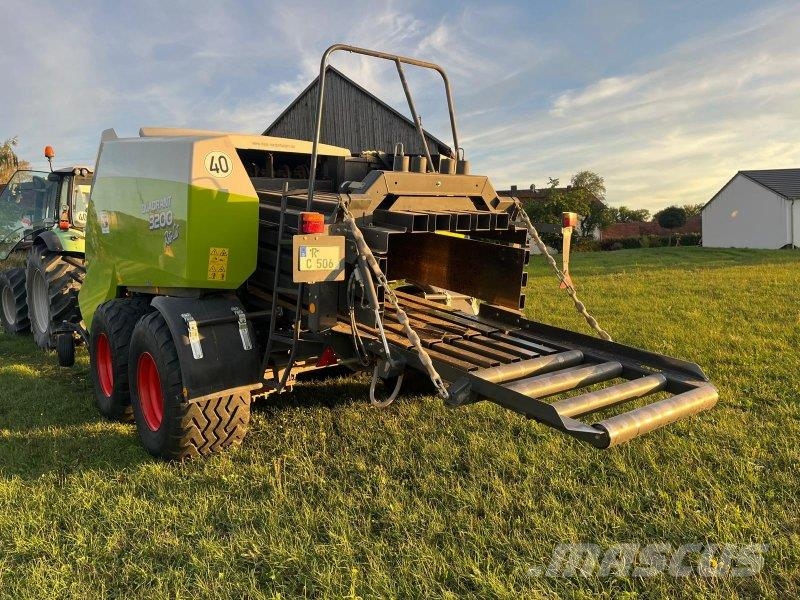 CLAAS Quadrant 3200 RC Quaderpressen