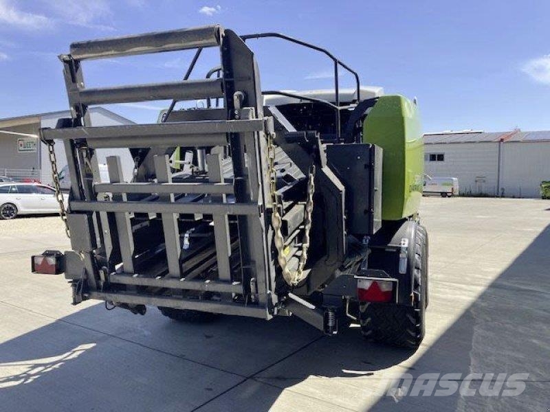 CLAAS QUADRANT 5200 FC TANDEM محزمات مربعة
