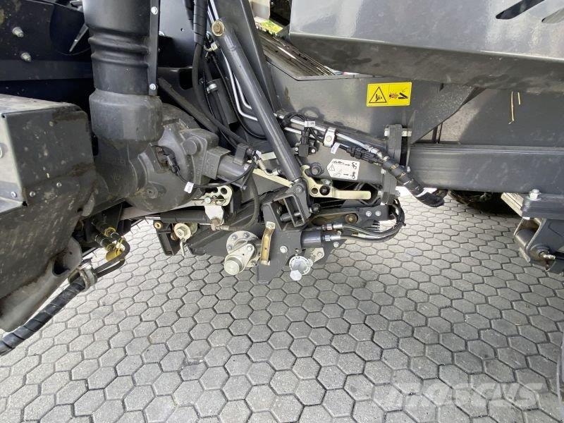 CLAAS QUADRANT 5300 FC T Enfardadeira de fardos quadrados