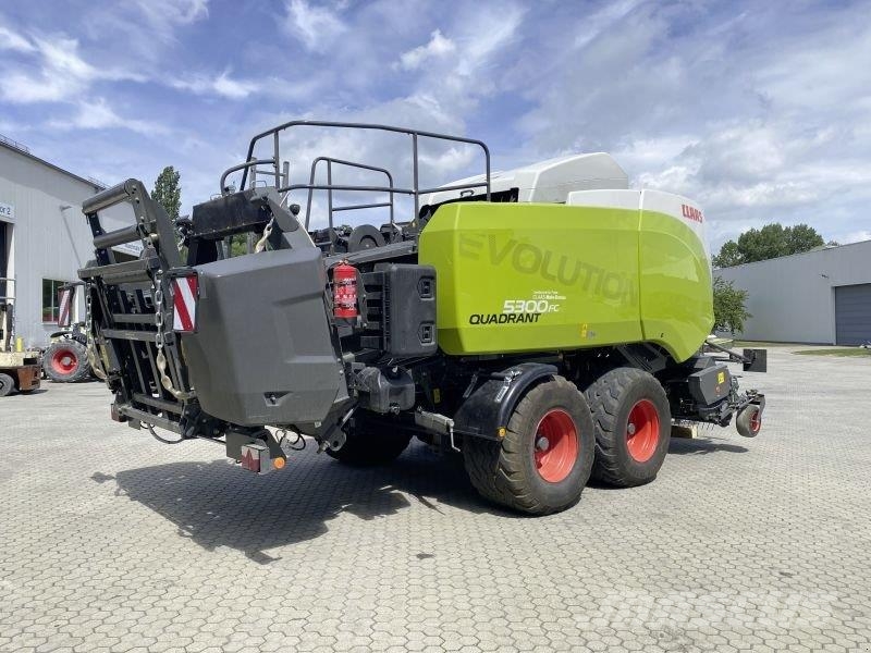 CLAAS QUADRANT 5300 FC T Enfardadeira de fardos quadrados