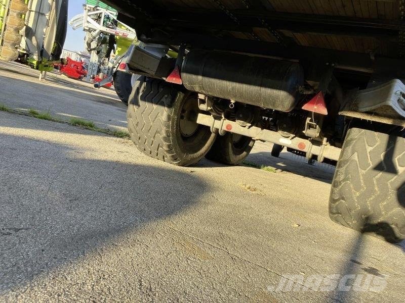 CLAAS QUANTUM 5500 P Ladewagen