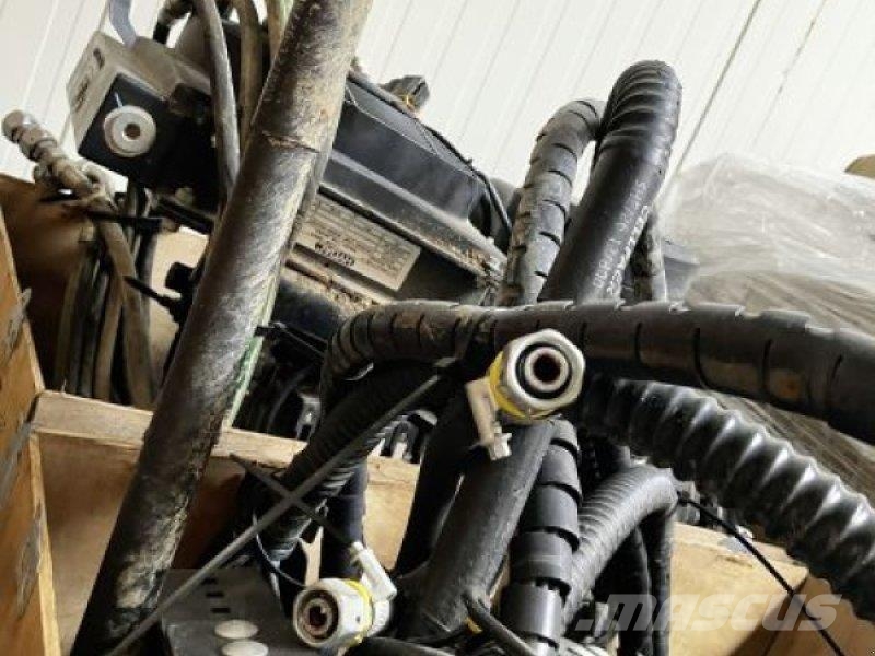 CLAAS REIFENDRUCKREGELANLAGE 曳引機