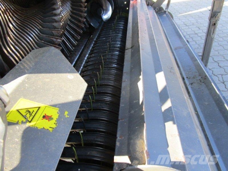 CLAAS Rollant 454 Rituļu ietinēji