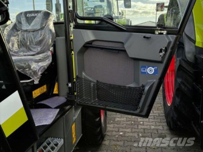 CLAAS SCORPION 742 VARIPOWER مناولات متداخلة