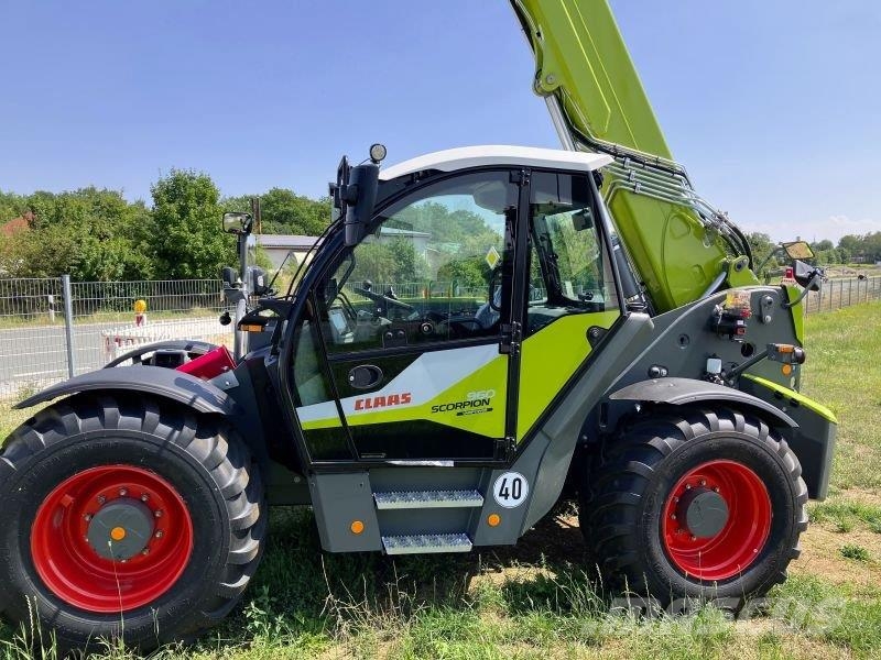 CLAAS SCORPION 960 VARIPOWER 2 + مناولات متداخلة
