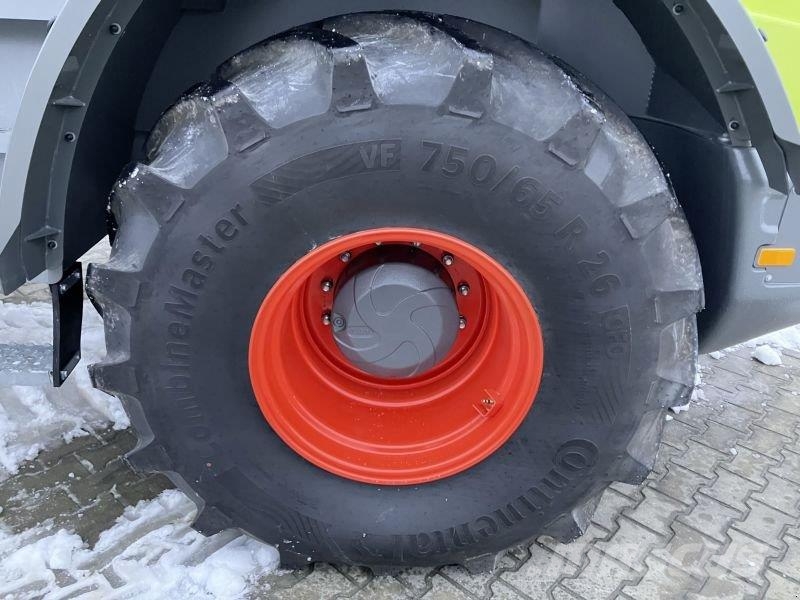 CLAAS TORION 1611 P لوادر بعجل