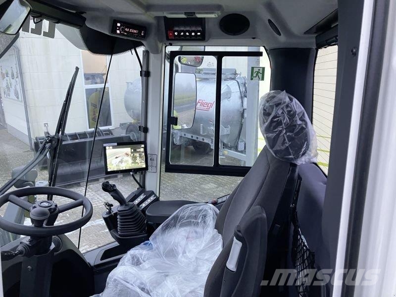 CLAAS TORION 1611 P لوادر بعجل