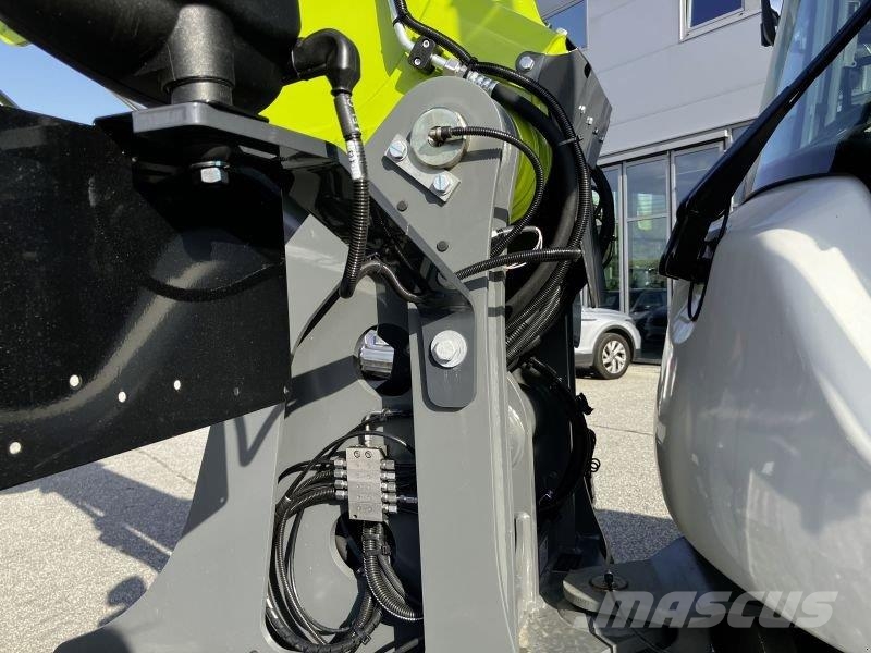 CLAAS TORION 738 T SINUS Фронтальные погрузчики