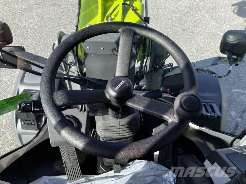CLAAS TORION 738 T SINUS Фронтальные погрузчики