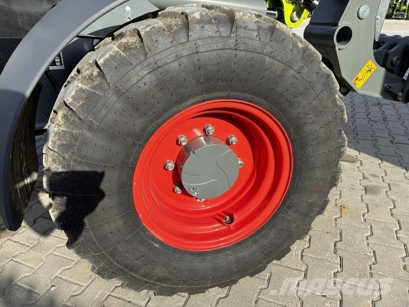 CLAAS TORION 738 T SINUS Kolesni nakladalci