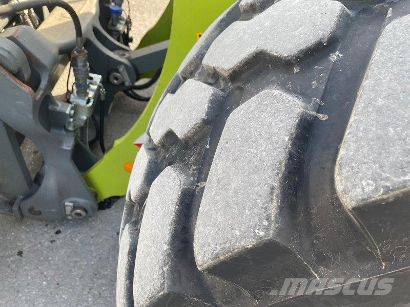 CLAAS Torion 956 Sinus inkl. Hochkippschaufel - Preisr لوادر بعجل