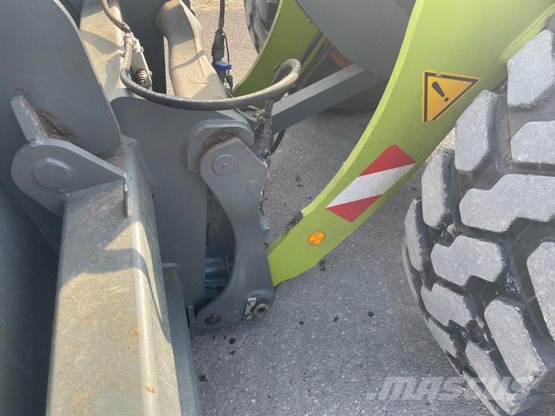 CLAAS Torion 956 Sinus inkl. Hochkippschaufel - Preisr لوادر بعجل