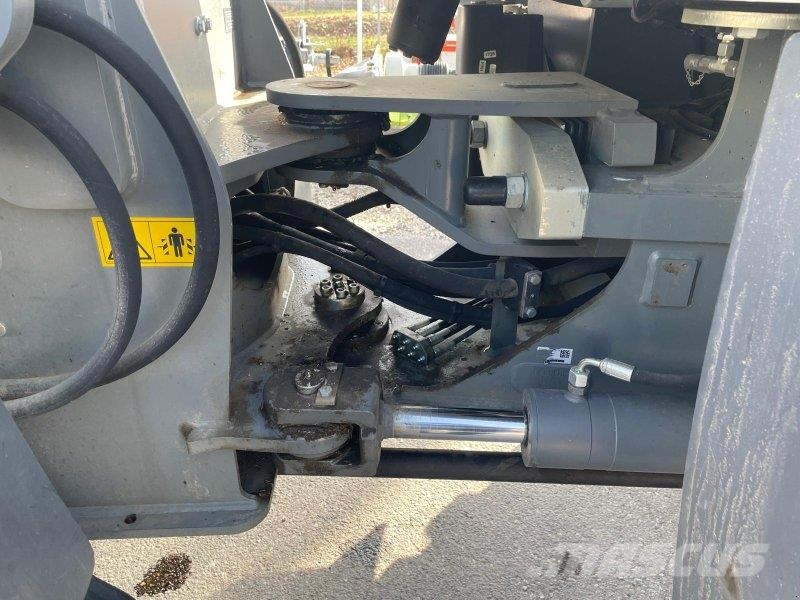 CLAAS Torion 956 Sinus inkl. Hochkippschaufel - Preisr لوادر بعجل