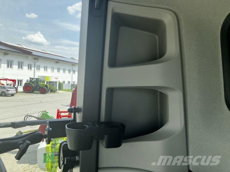 CLAAS TRION 540 حصادات