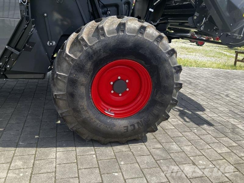 CLAAS TRION 540 حصادات