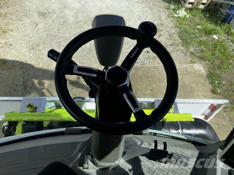 CLAAS TRION 740 TT MIT V 770 Θεριζοαλωνιστικές μηχανές